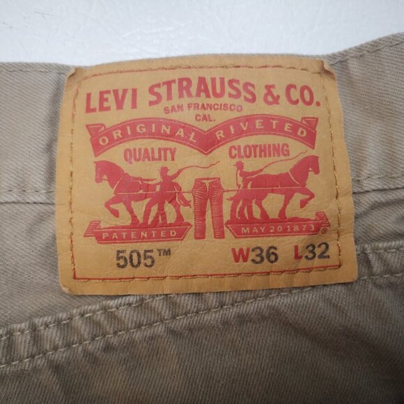 Levi's 505 Men's Size 36/32 Tan Straight Leg Zipper & Button Closure Jeans - Picture 1 of 13